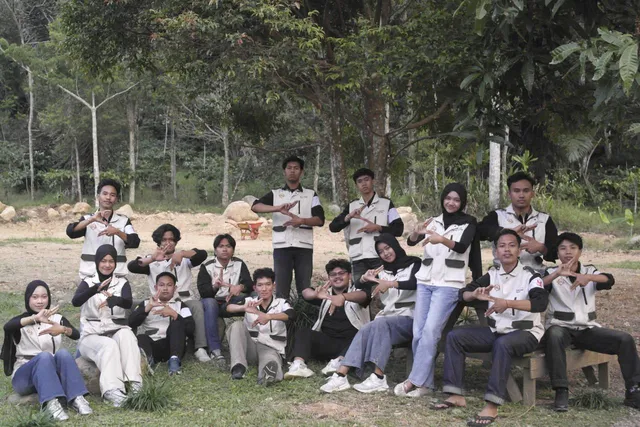 Kelompok Giat 2026 bersama warga Desa Sepakung — kolaborasi pengabdian dan pemberdayaan desa